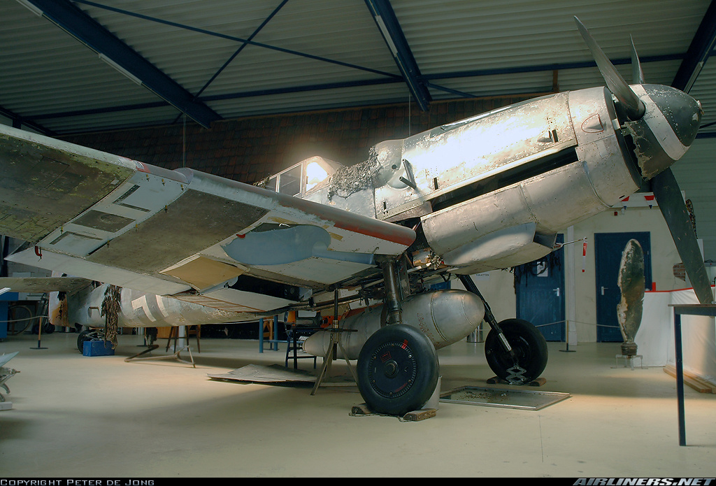 Messerschmitt Bf 109G-5 con número de Serie 15343 Black 11 conservado en el Aviation Museum at Seppe en Breda, Holanda
