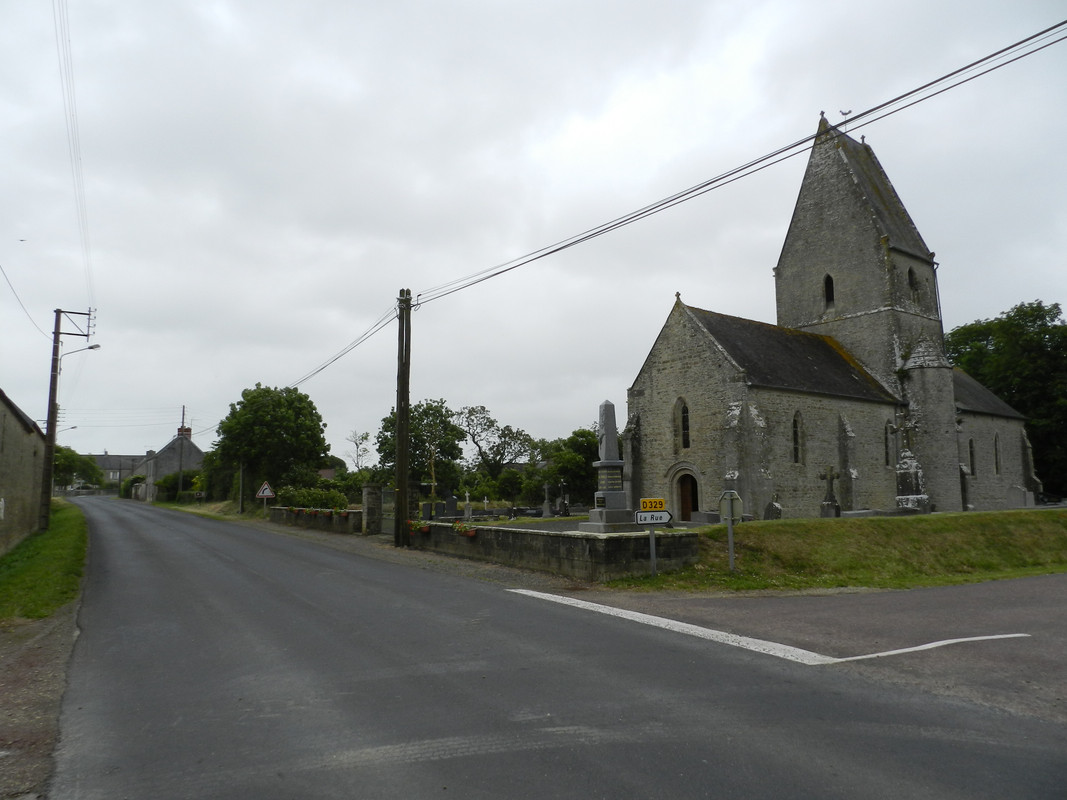 El 2º Batallón de la 101 toma Vierville el día 7 de junio de 1944 y prosigue su avance hacia Sainte Côme du Mont y Carentan
