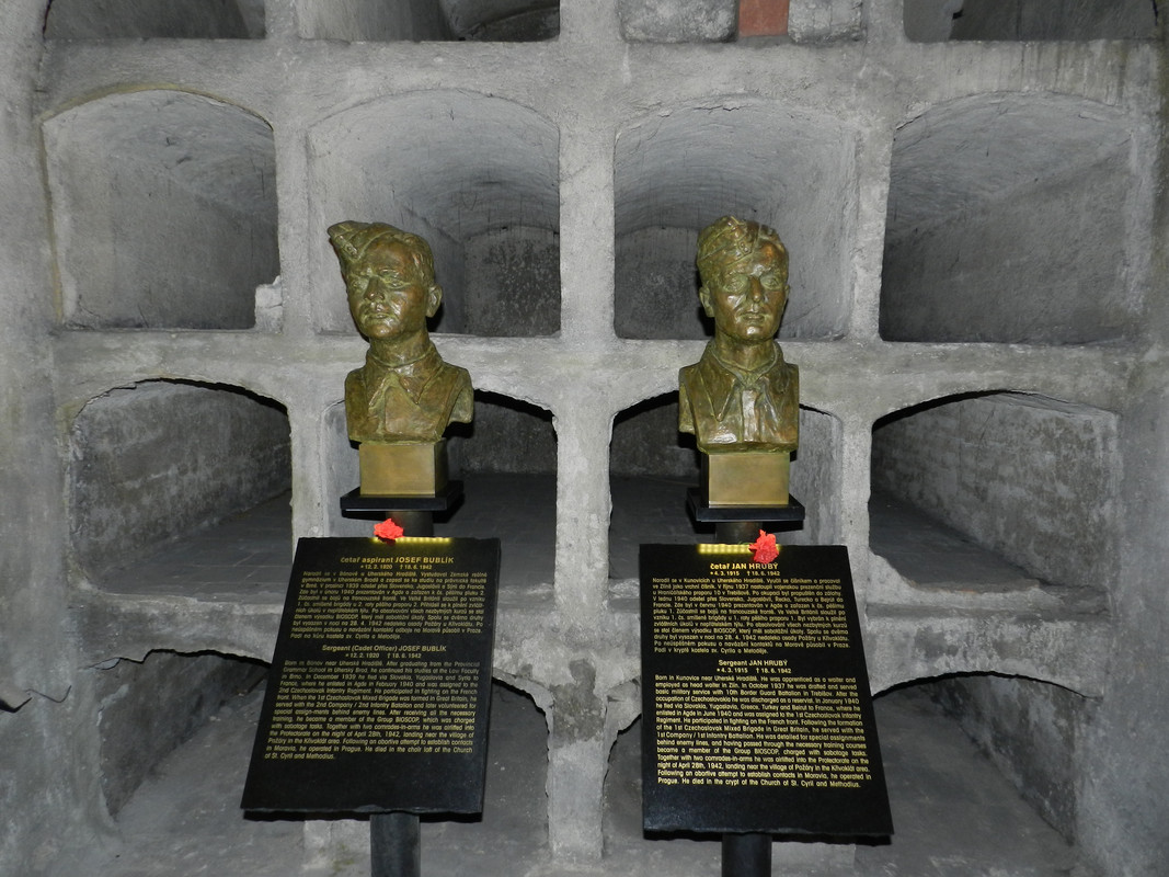 Bustos de Josef Bublík y Jan Hrubý