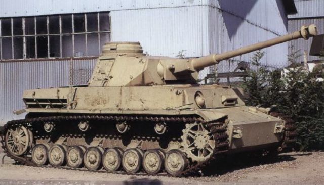 Panzer IV Ausf. H del French Army Museum