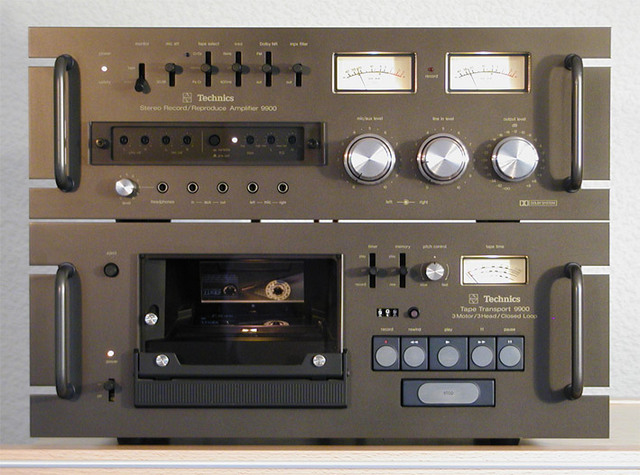 [Bild: Technics_RS9900_Front_25cm.jpg]