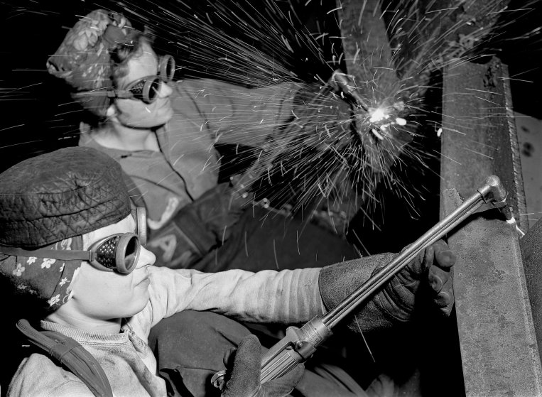 Women workers, Indiana, 1943